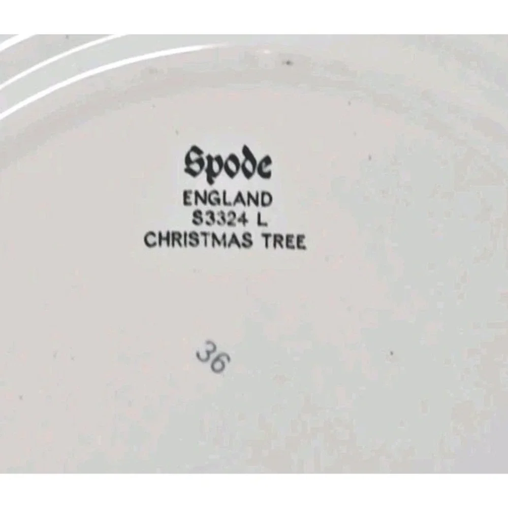 Spode Christmas Tree Salad or Bread 5 Plates England, 7‎ 3/4